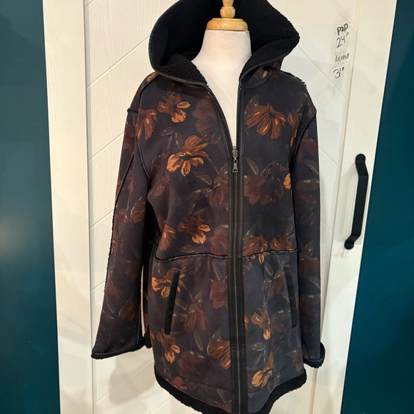 Reversible Floral Suede & Sherpa Hooded Jacket XL/ Cozy Chic - Picture 1 of 8
